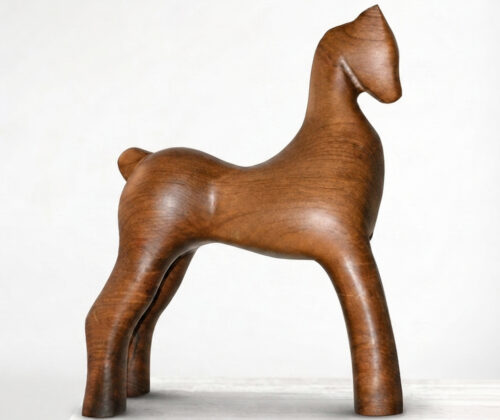 Escultura de madera caballo ella