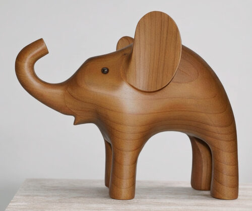 Escultura de madera elefante jota