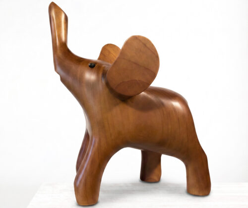 Escultura de madera elefante arriba