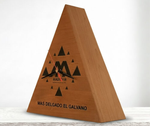 Escultura de madera galvano 9 reloj