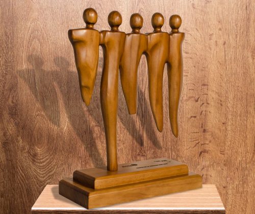 Escultura en madera Unidad Rotary Club - Imagen 3