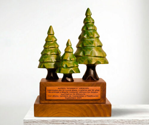 Escultura en madera Tres Pinos