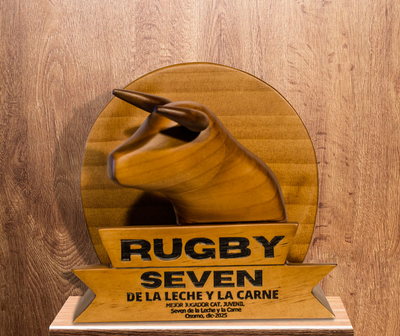 Esculturas en madera campeonato rugby de la leche y carne - Imagen 2