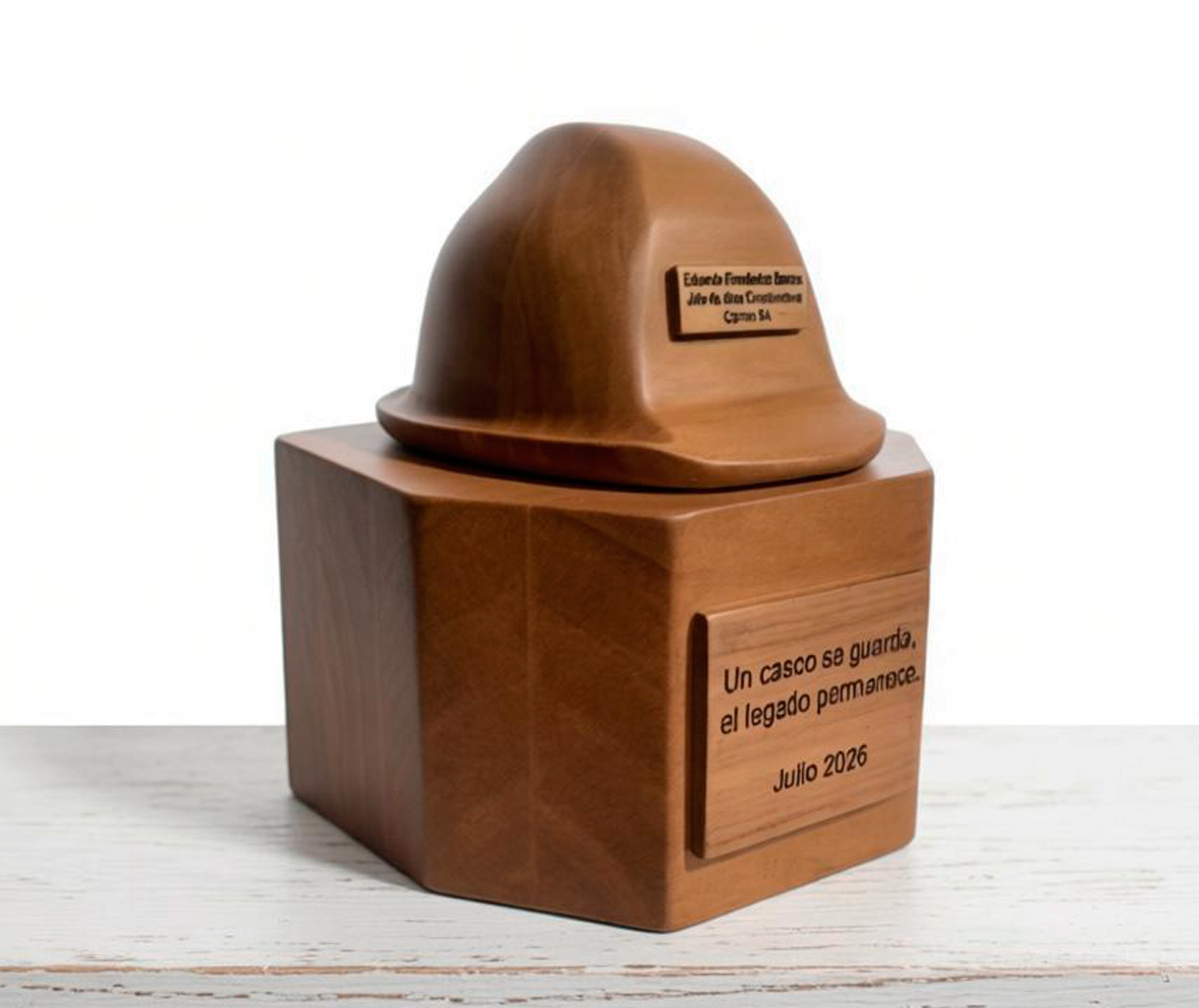 Esculturas de madera casco en base - Imagen 3